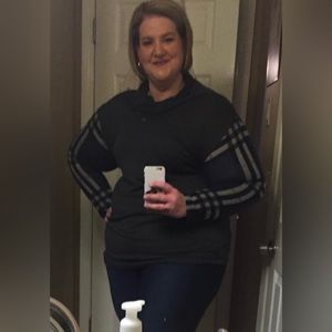 Cowl neck shirt with navy plaid sleeves